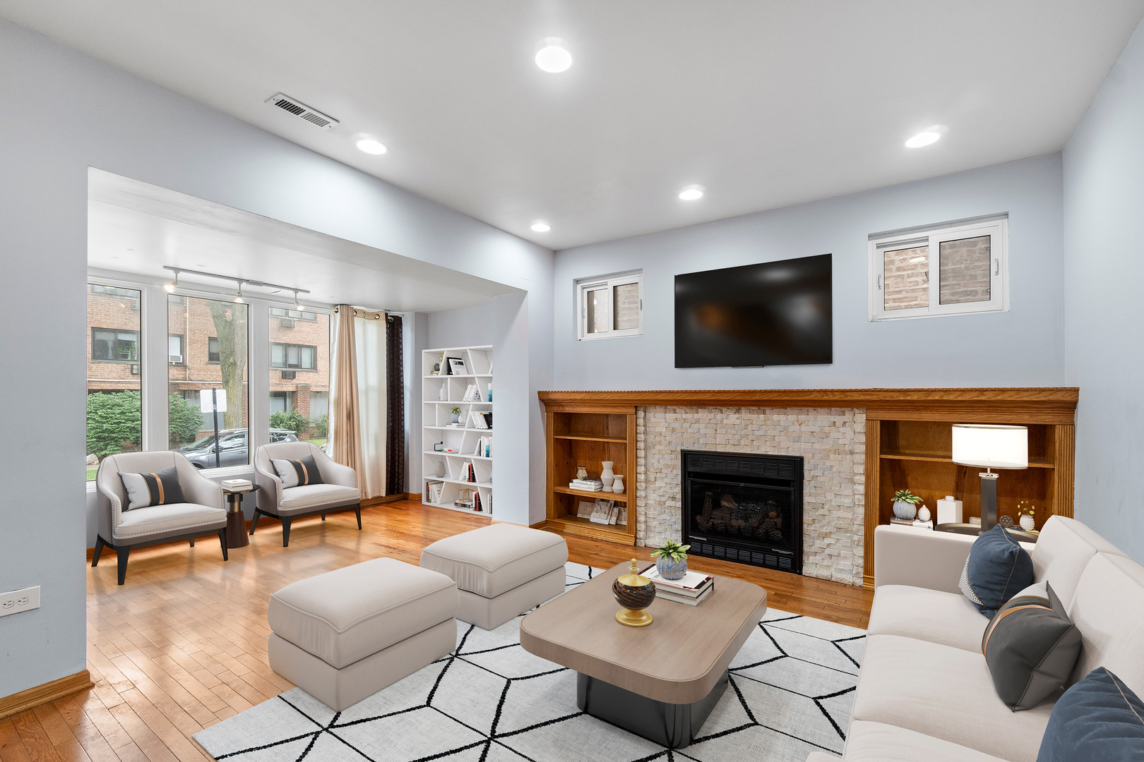 7223 N Damen Avenue, Chicago, IL 60645