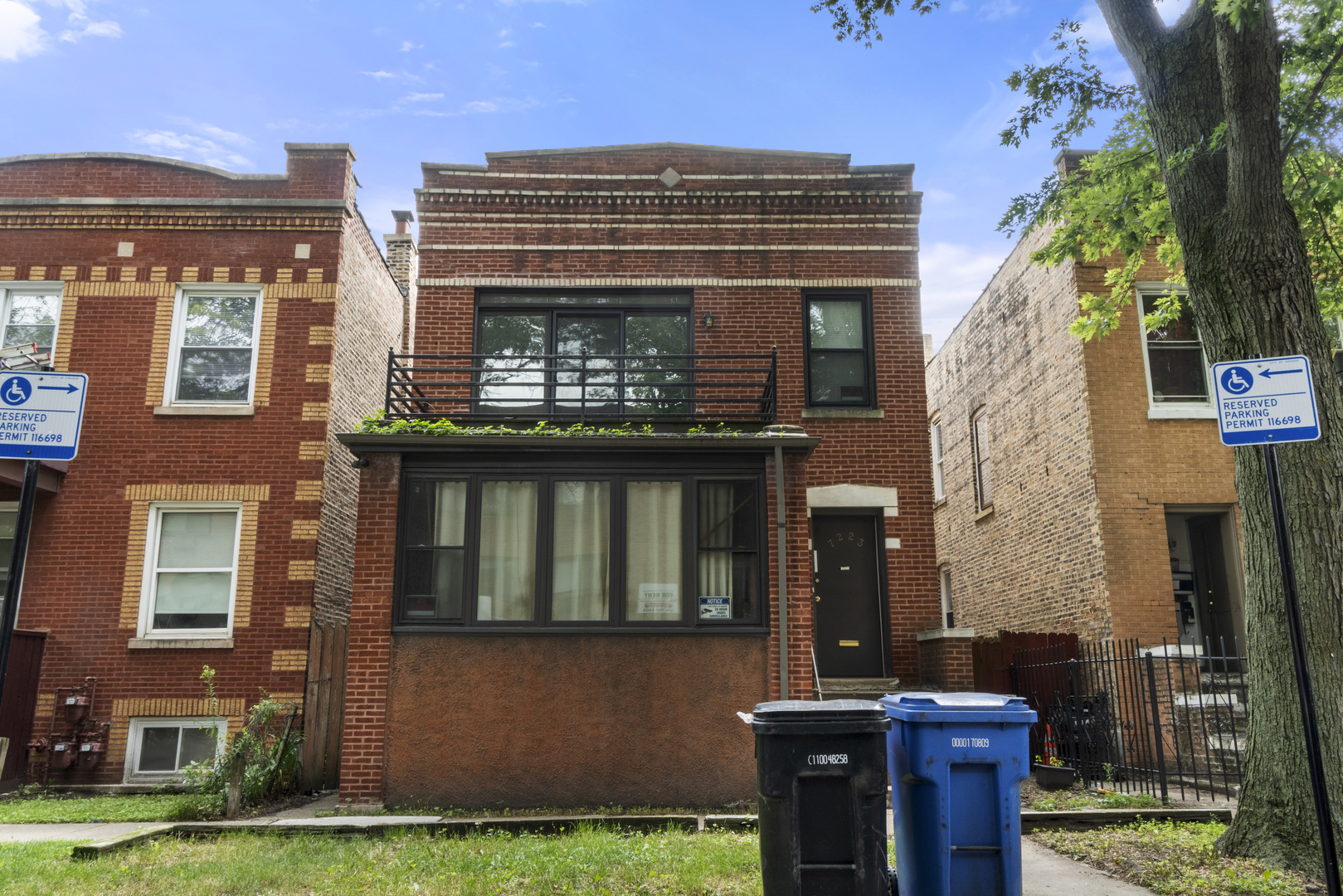 7223 N Damen Avenue, Chicago, IL 60645