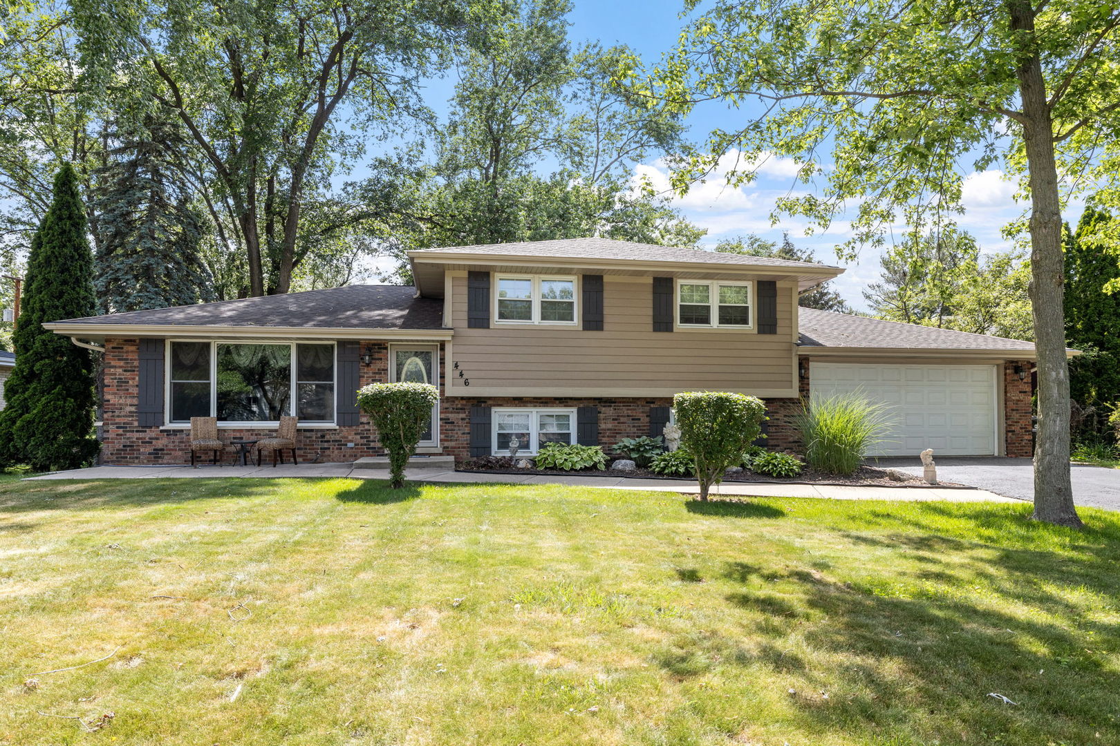 446 Cottonwood Road, Frankfort, IL 60423
