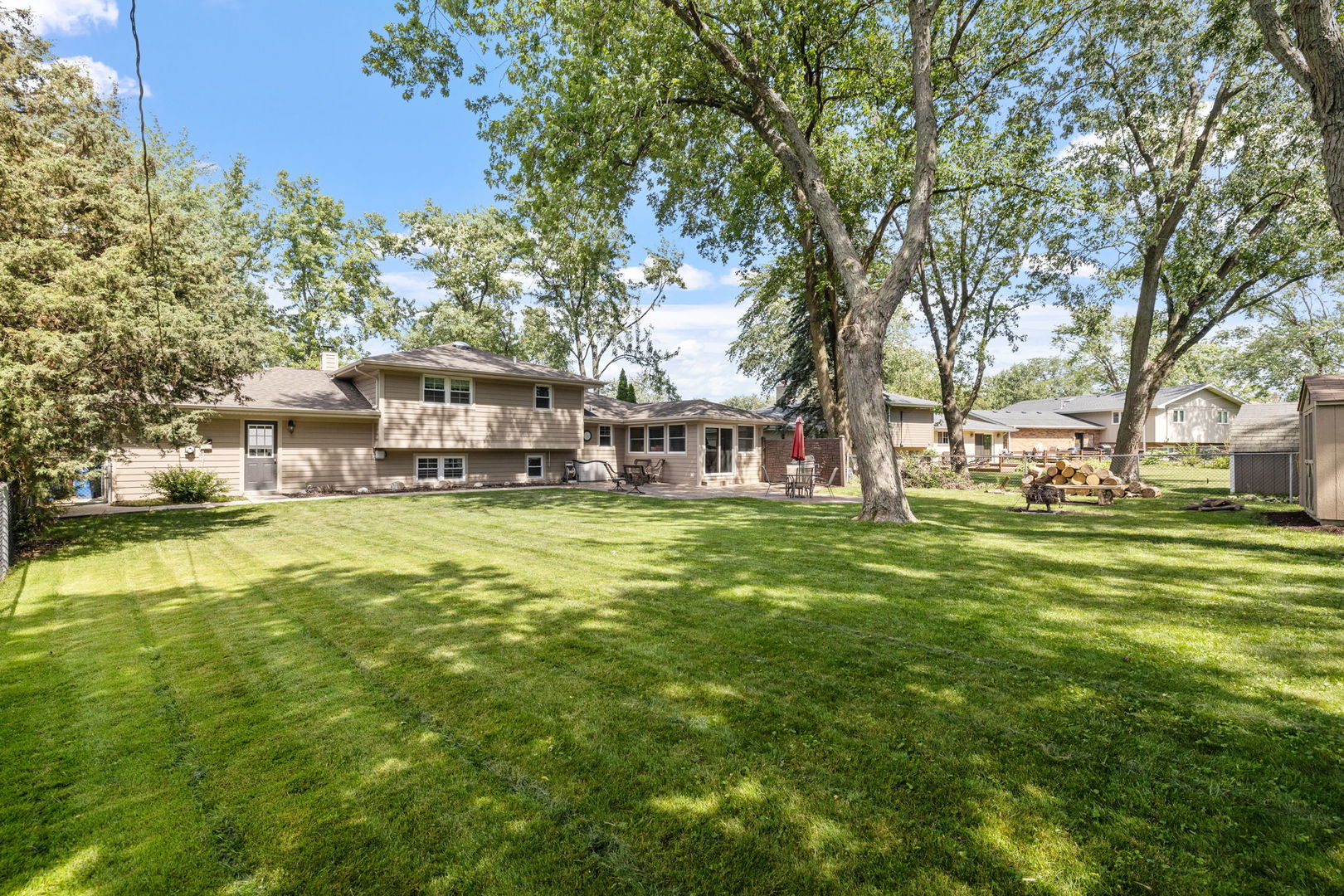 446 Cottonwood Road, Frankfort, IL 60423