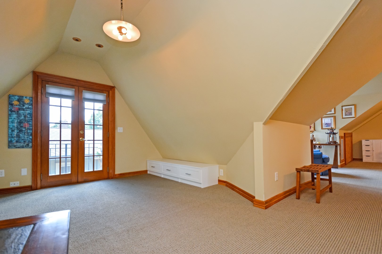 9 Harwood Place, Bloomington, IL 61701