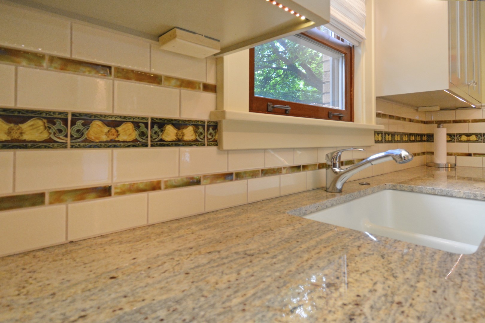 9 Harwood Place, Bloomington, IL 61701