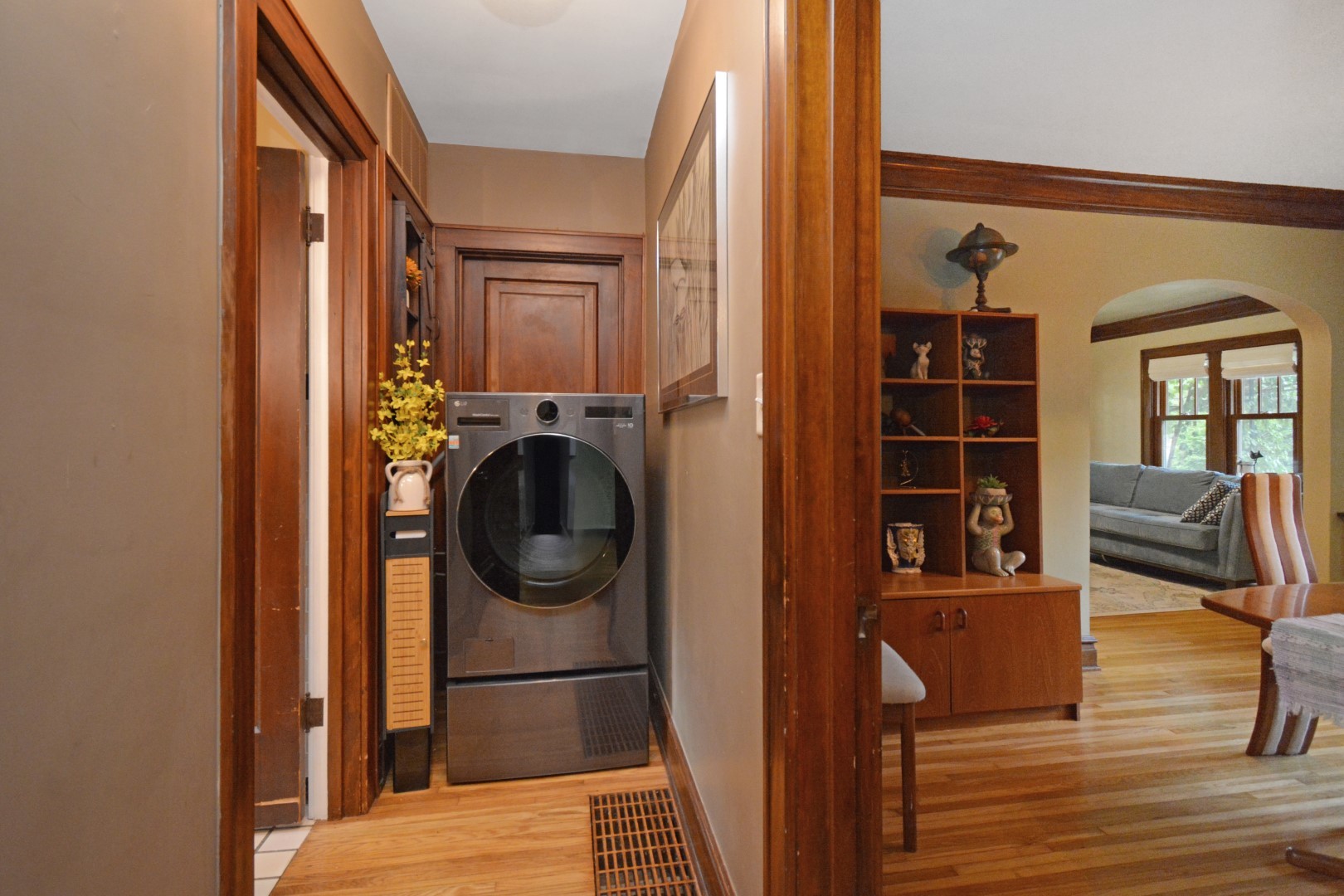 9 Harwood Place, Bloomington, IL 61701