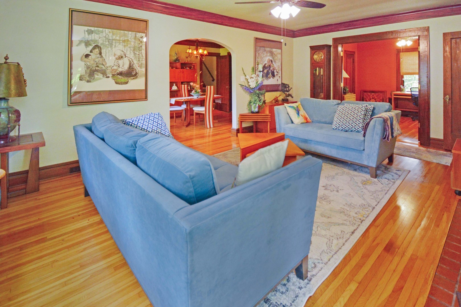 9 Harwood Place, Bloomington, IL 61701