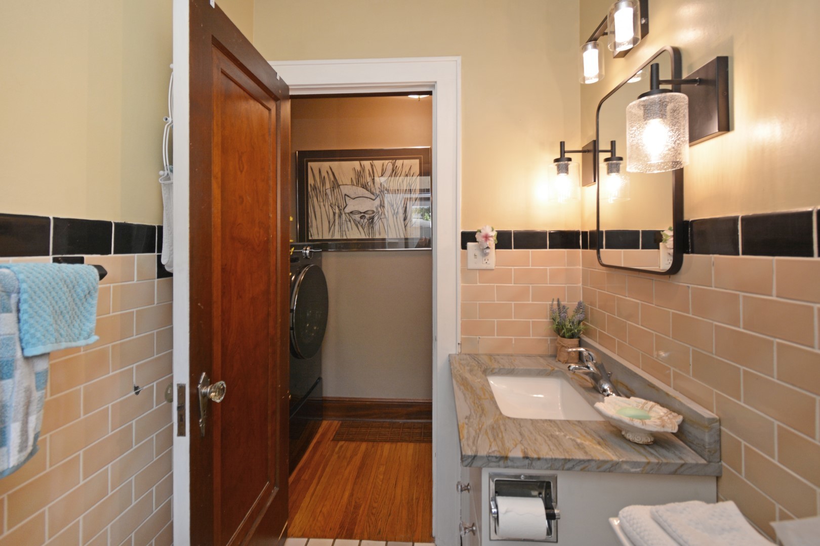 9 Harwood Place, Bloomington, IL 61701