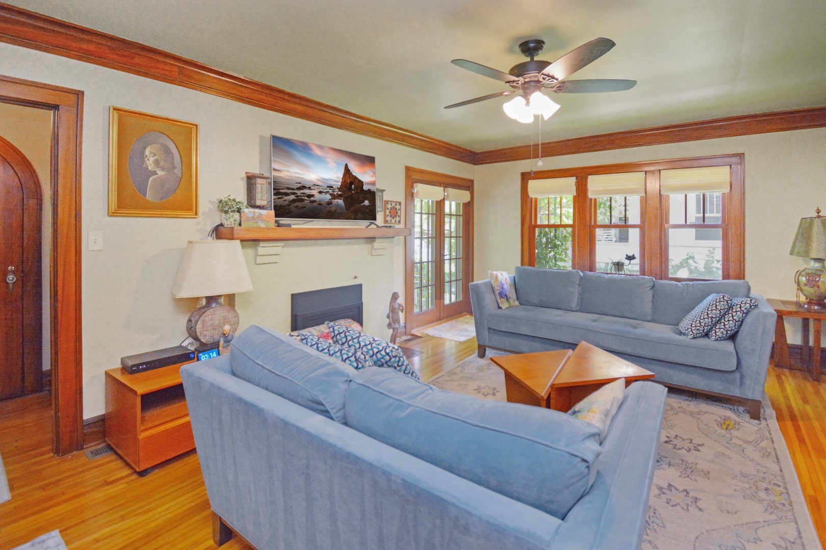 9 Harwood Place, Bloomington, IL 61701