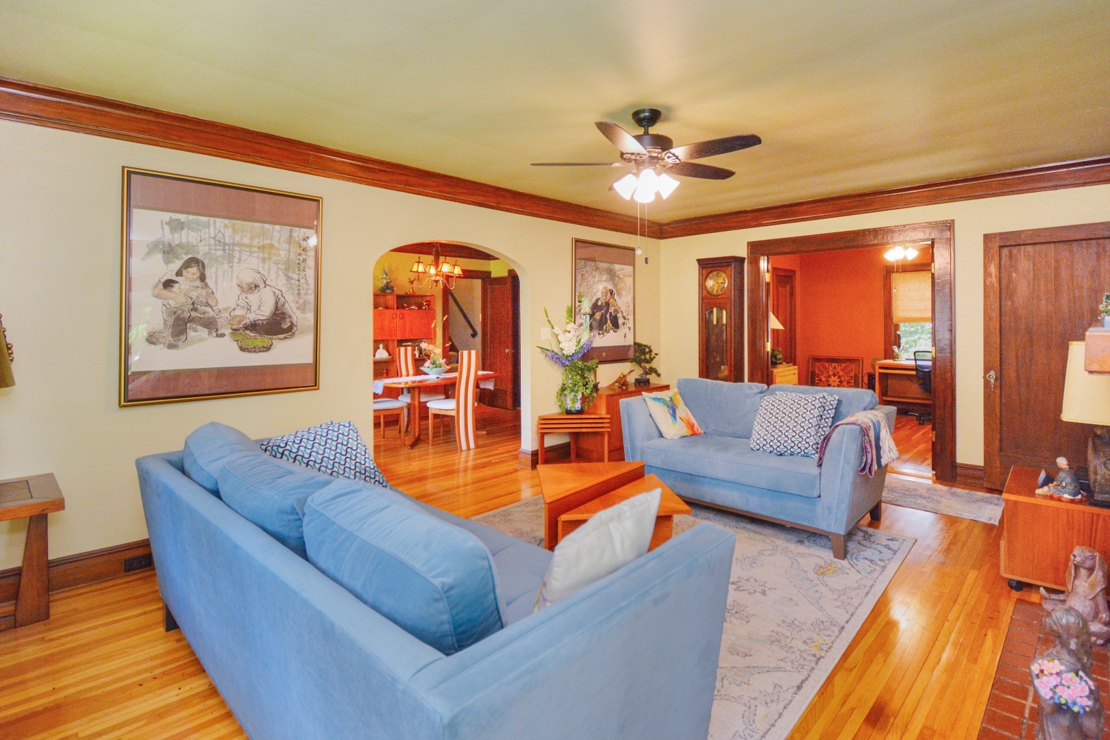 9 Harwood Place, Bloomington, IL 61701