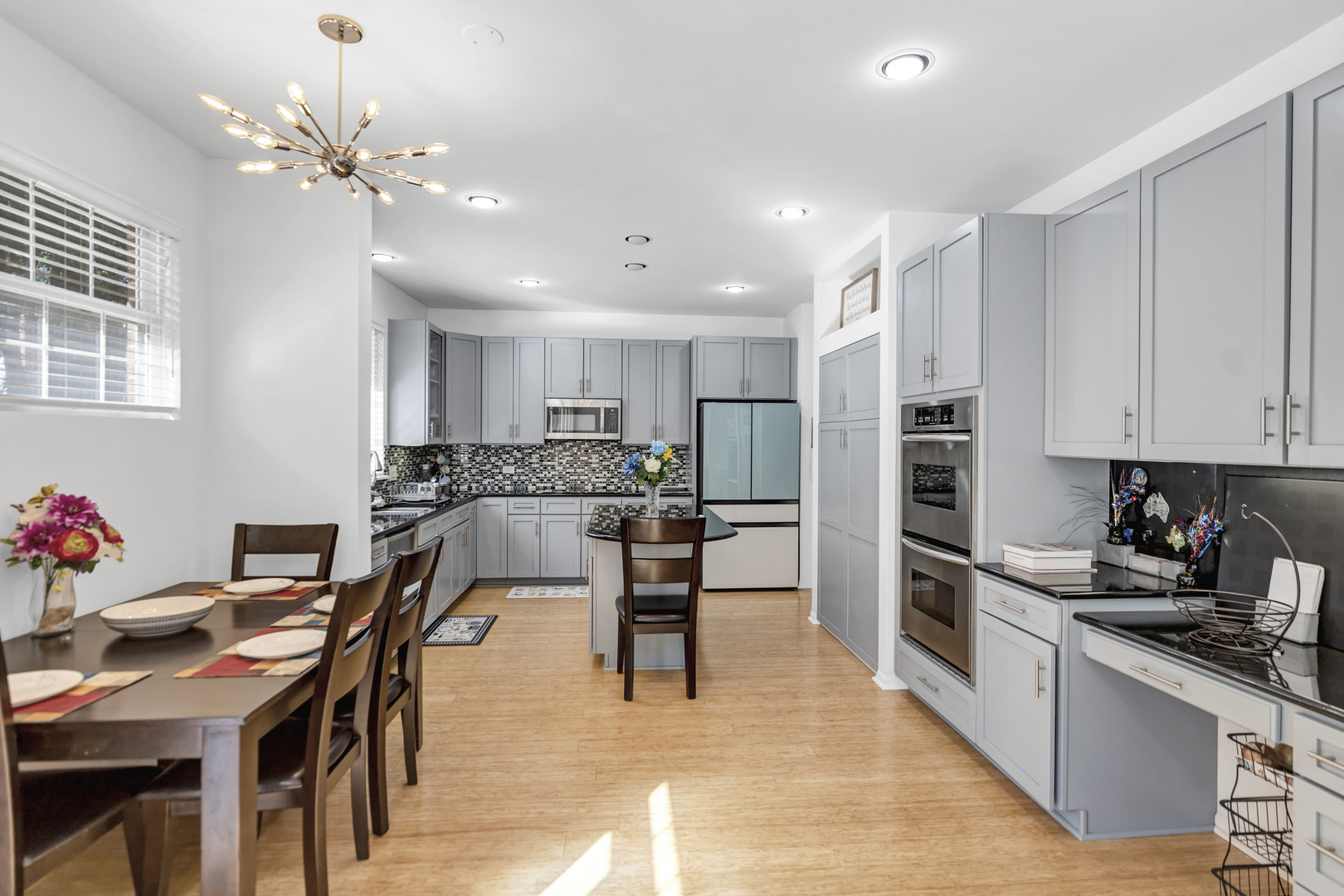 2346 Sarazen Drive, Vernon Hills, IL 60061