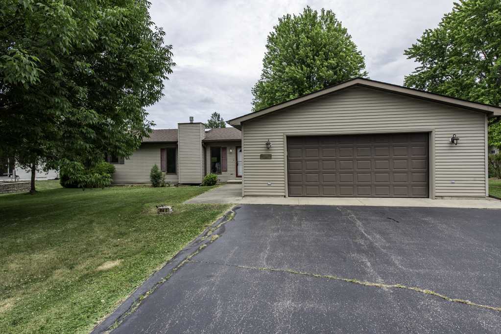 814 E Oak Street, Silver Lake, WI 53170