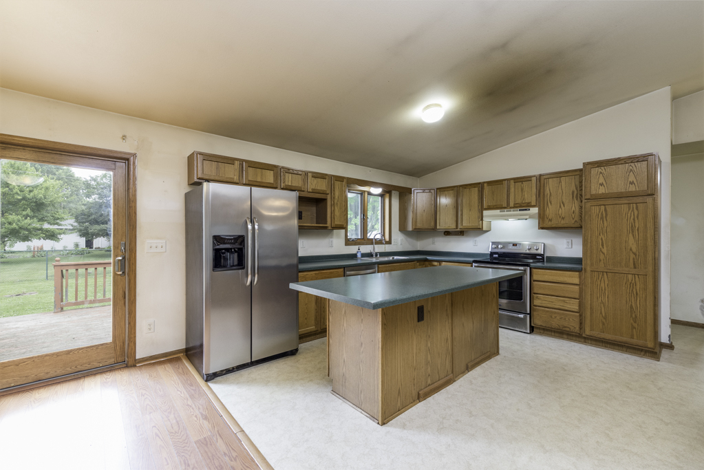 814 E Oak Street, Silver Lake, WI 53170