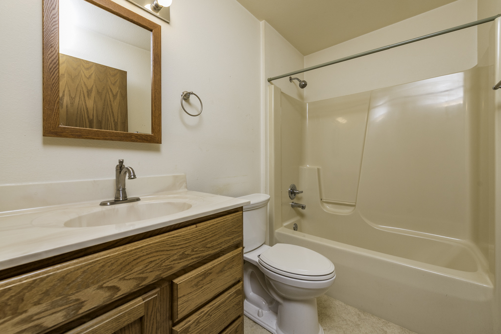 814 E Oak Street, Silver Lake, WI 53170
