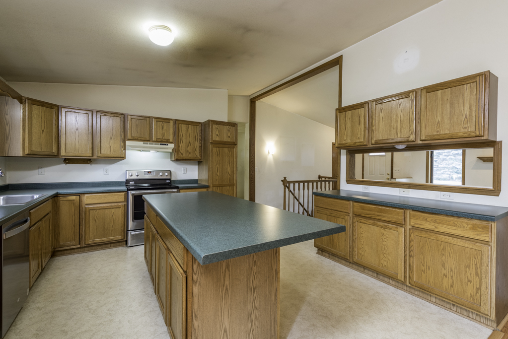 814 E Oak Street, Silver Lake, WI 53170