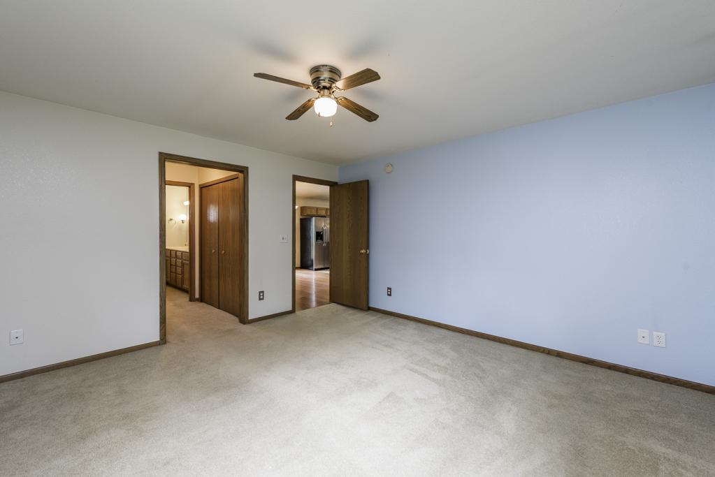814 E Oak Street, Silver Lake, WI 53170