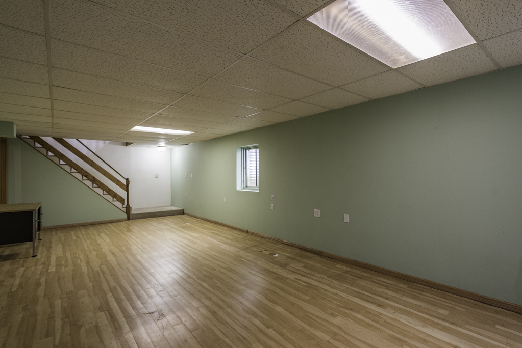 814 E Oak Street, Silver Lake, WI 53170