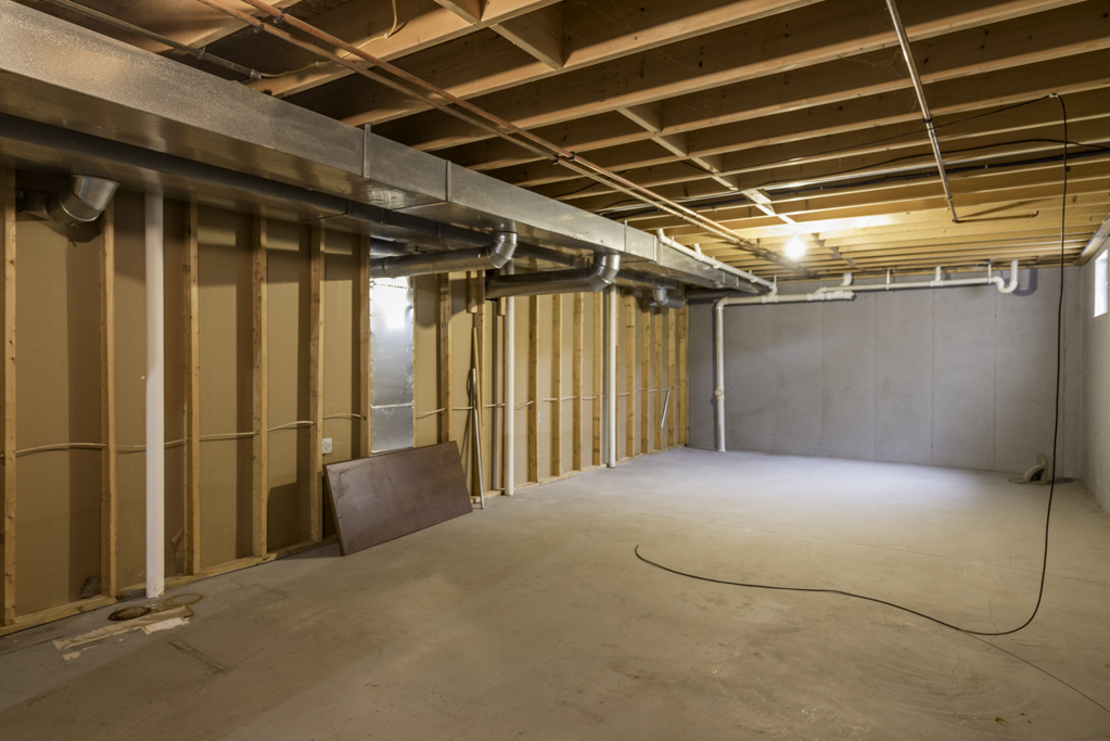 814 E Oak Street, Silver Lake, WI 53170