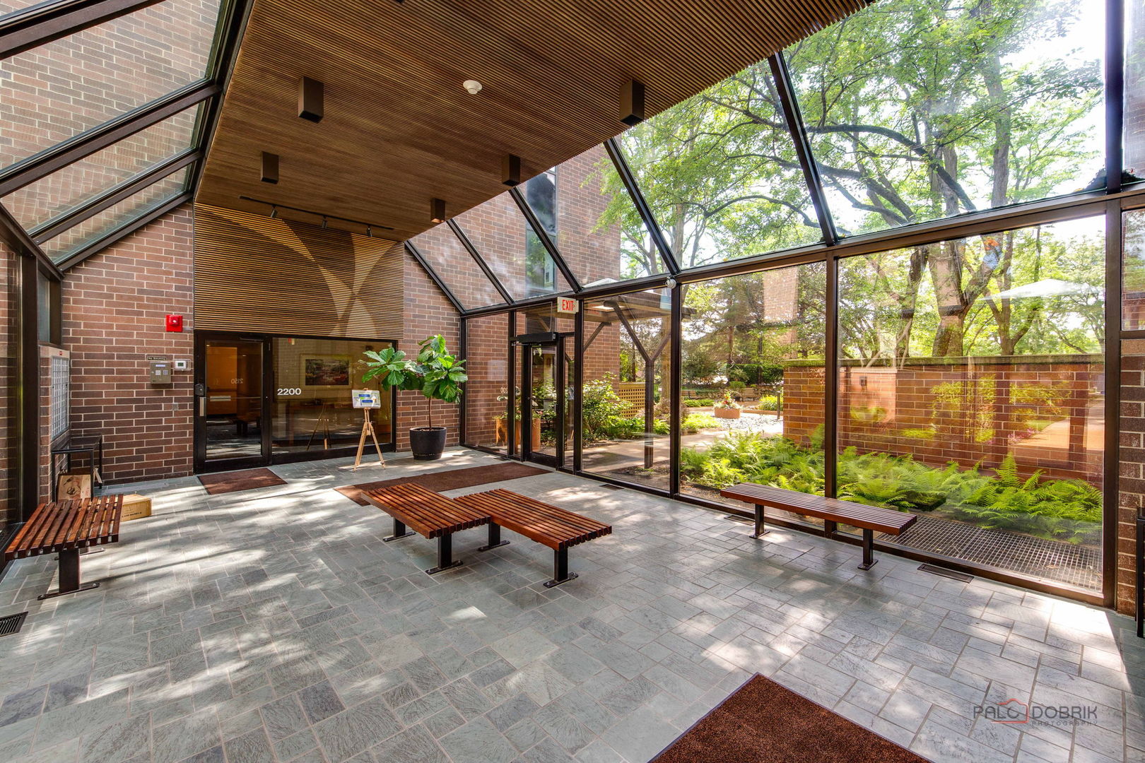 2200 Bouterse Street #409, Park Ridge, IL 60068