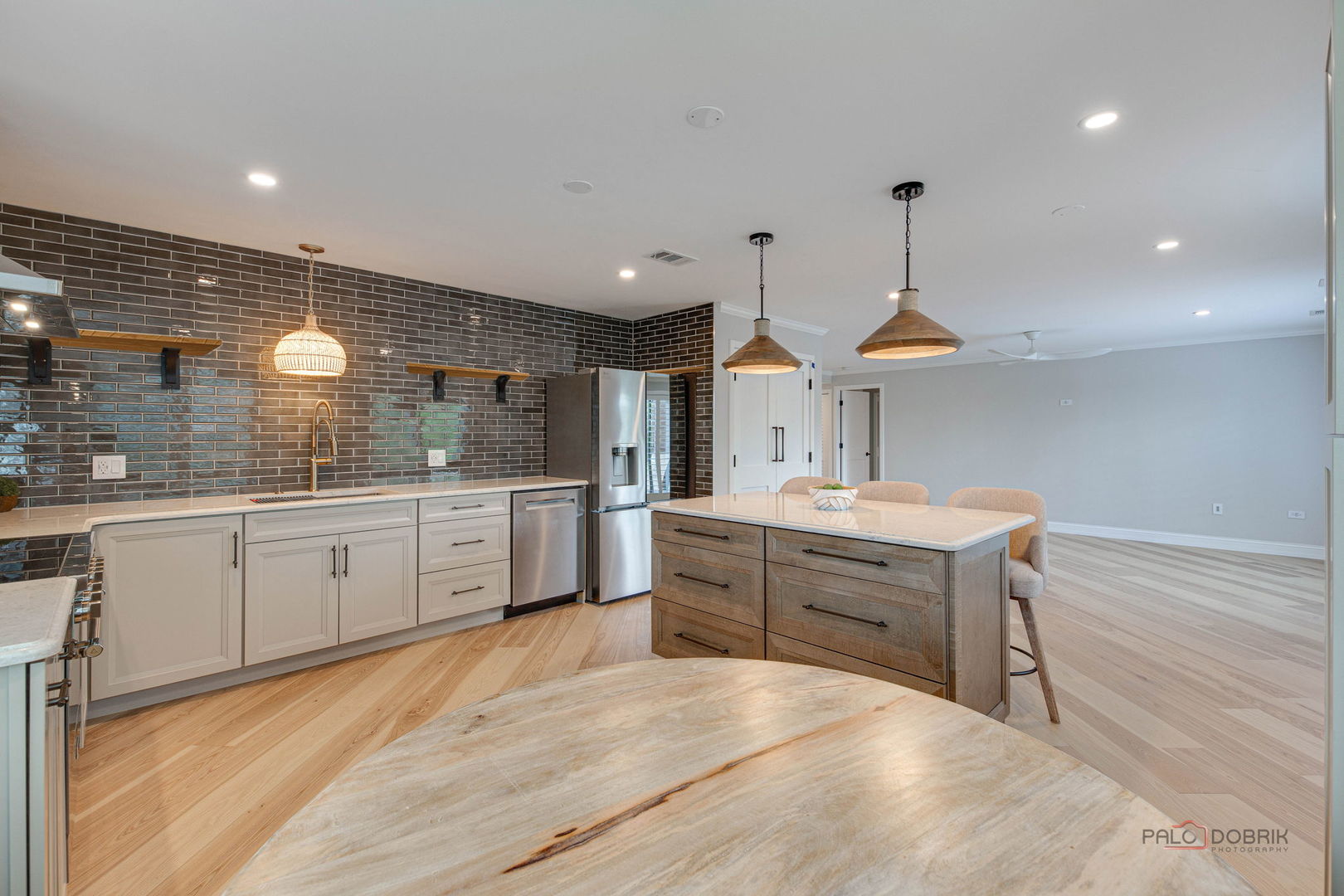 2200 Bouterse Street #409, Park Ridge, IL 60068