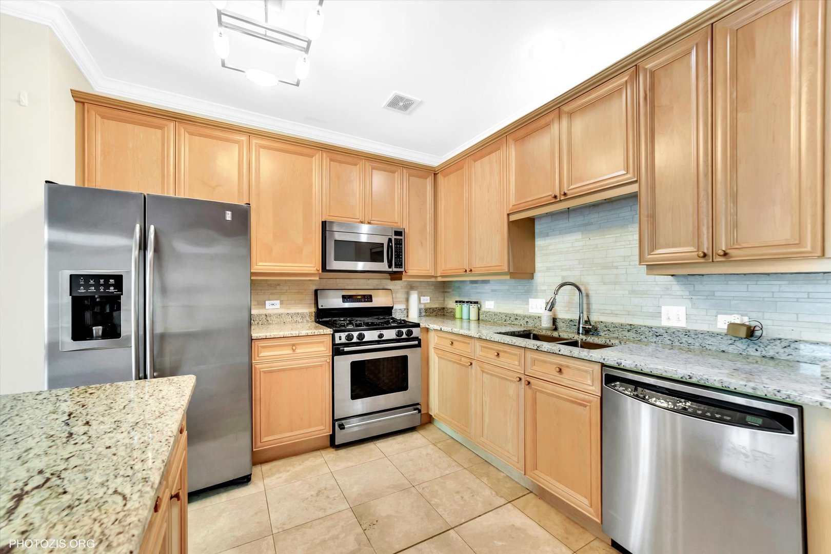 640 Mchenry Road #106, Wheeling, IL 60090