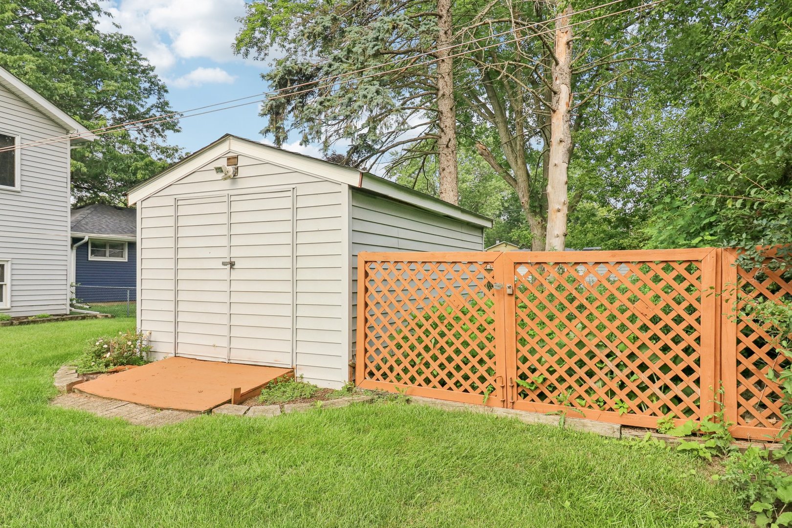 3004 Still Hill Drive, McHenry, IL 60050