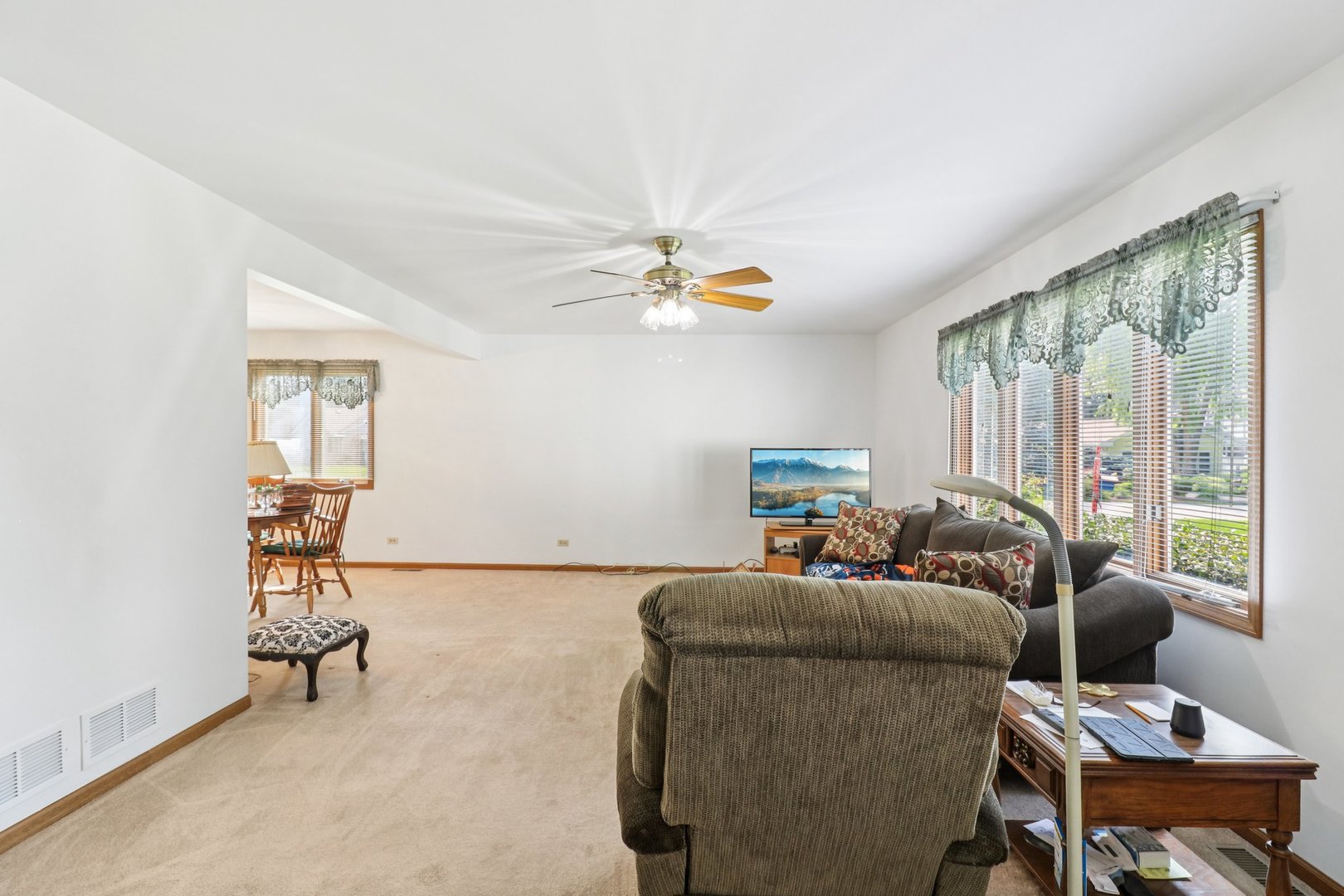 3004 Still Hill Drive, McHenry, IL 60050