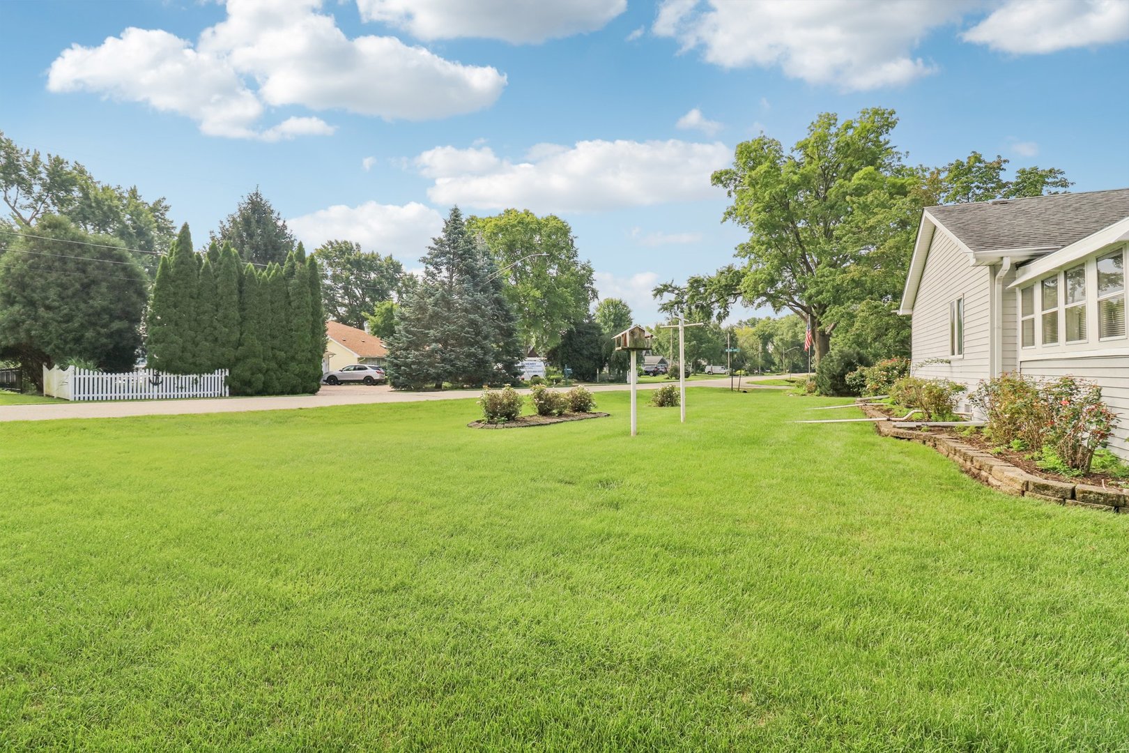3004 Still Hill Drive, McHenry, IL 60050