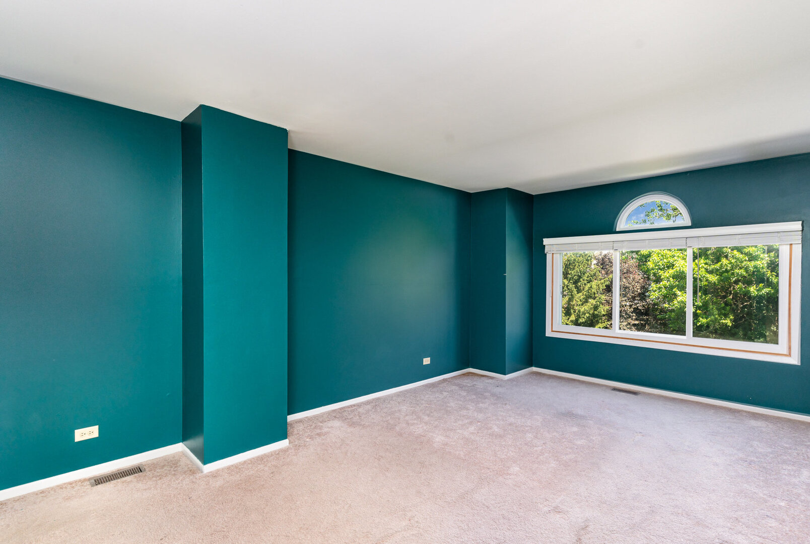392 Park Ridge Lane #B, Aurora, IL 60504