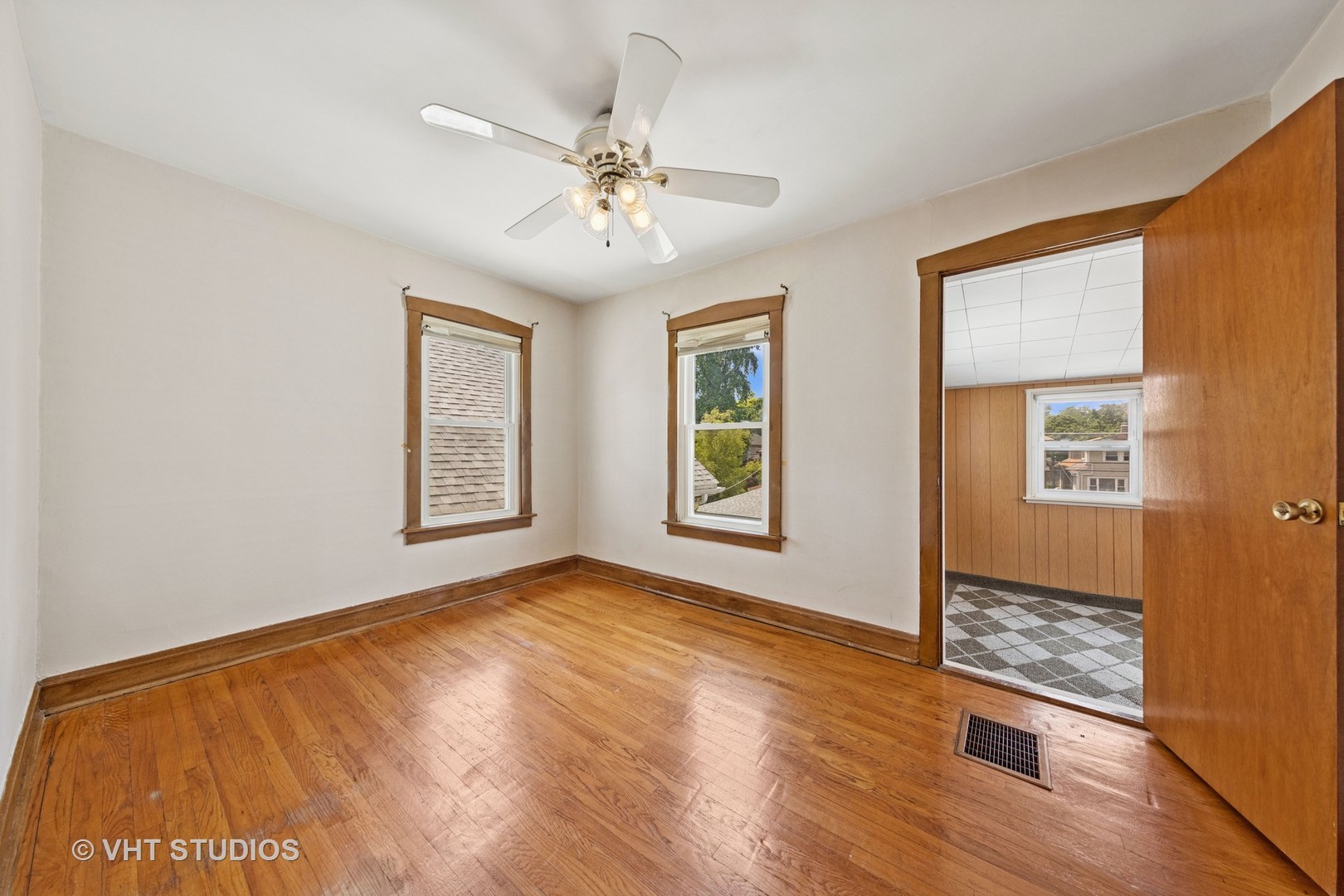 1165 S Lombard Avenue, Oak Park, IL 60304