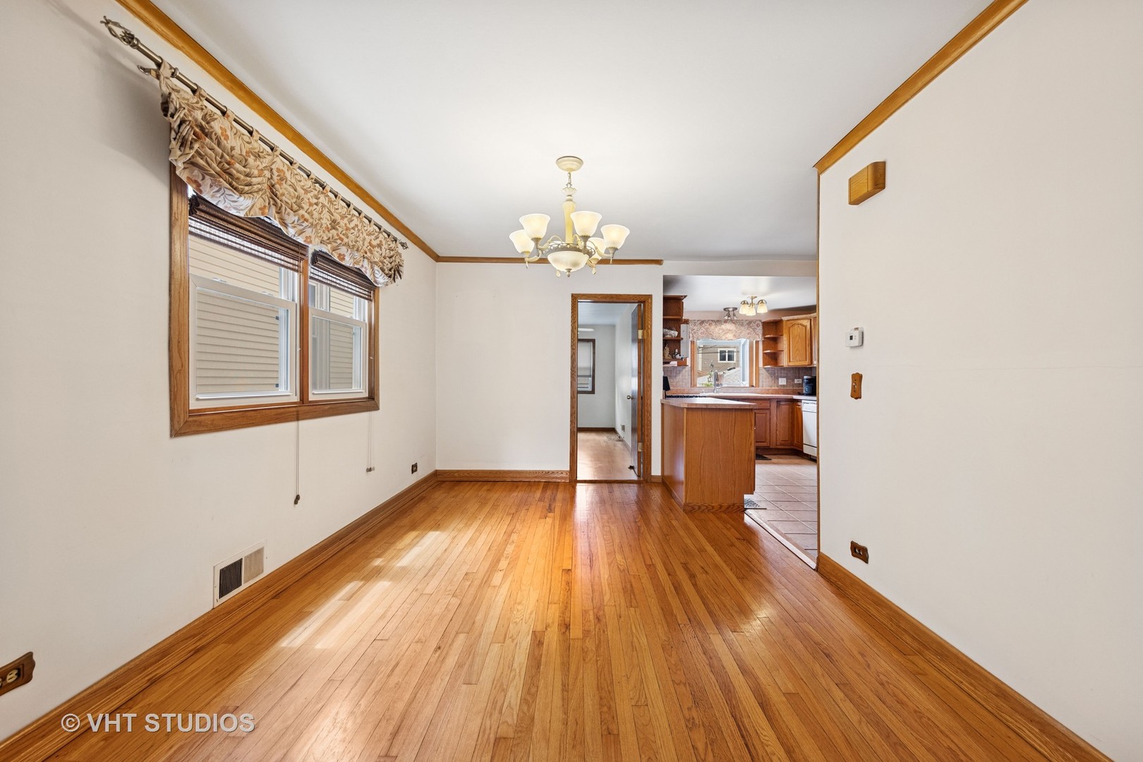 1165 S Lombard Avenue, Oak Park, IL 60304