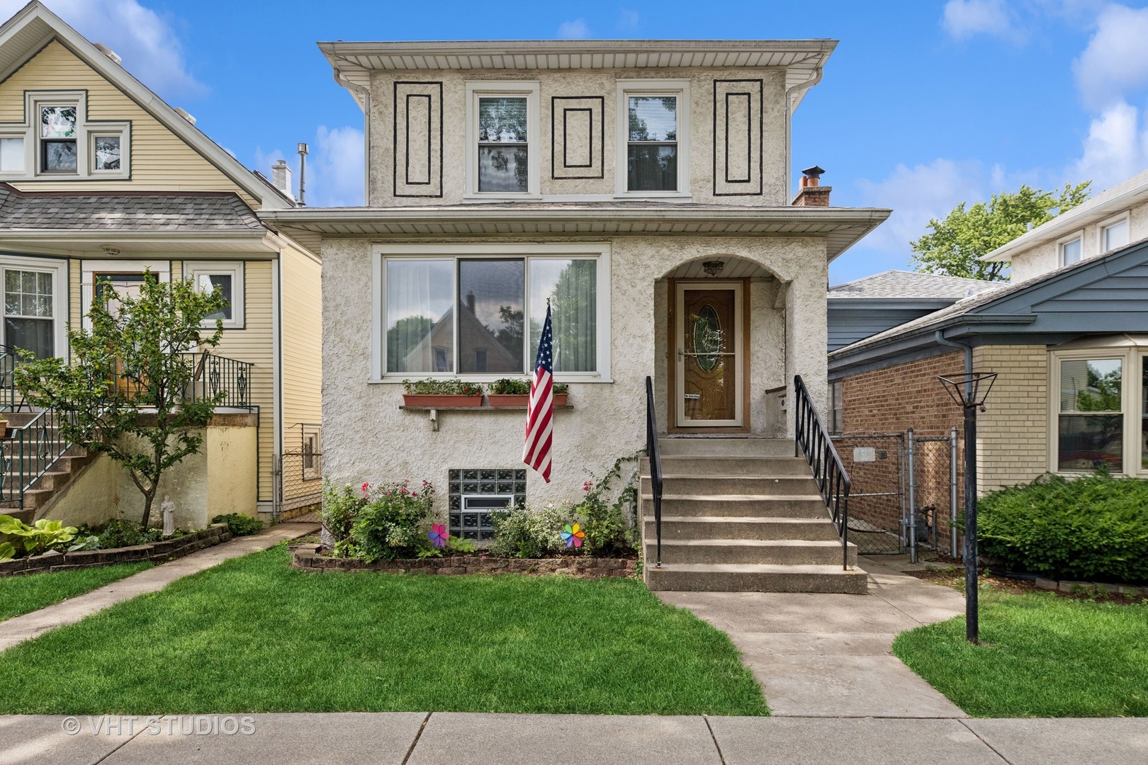 1165 S Lombard Avenue, Oak Park, IL 60304