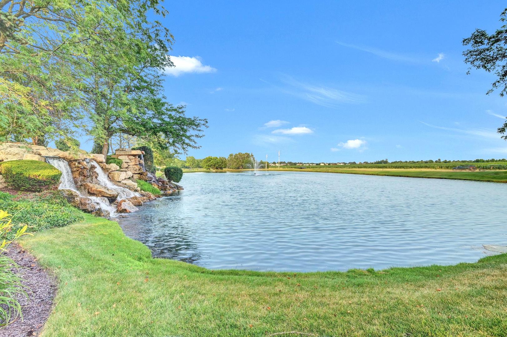 56 Iliad Drive, Tinley Park, IL 60477
