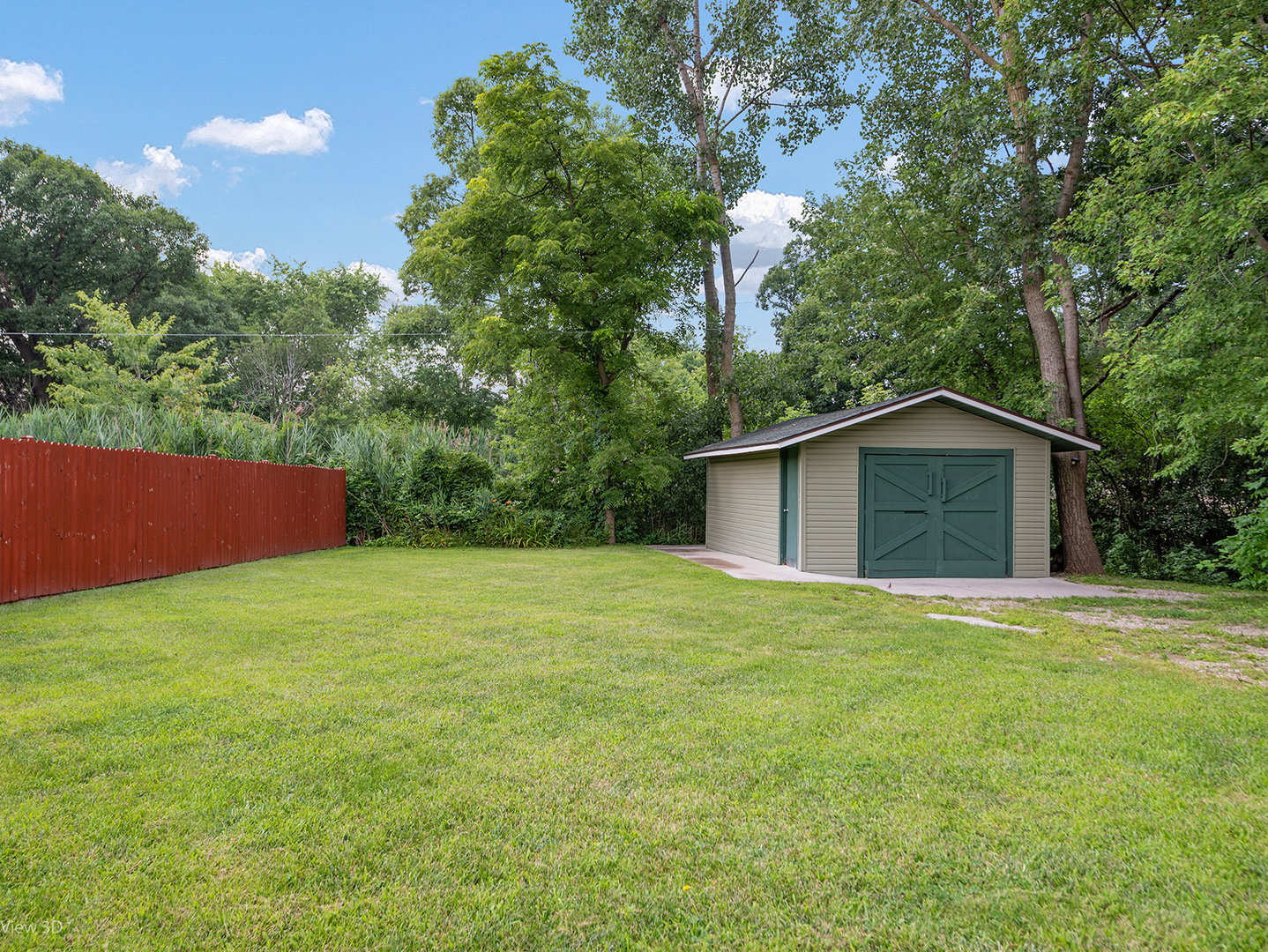 4185 EASTWOOD Place, Park City, IL 60085