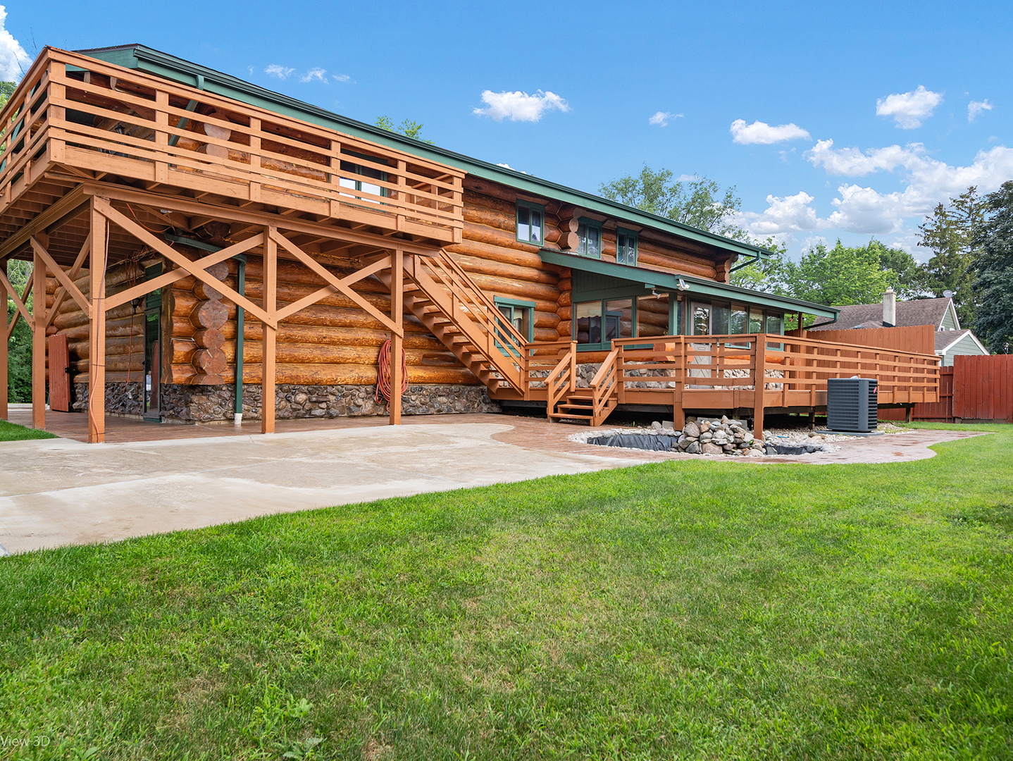 4185 EASTWOOD Place, Park City, IL 60085