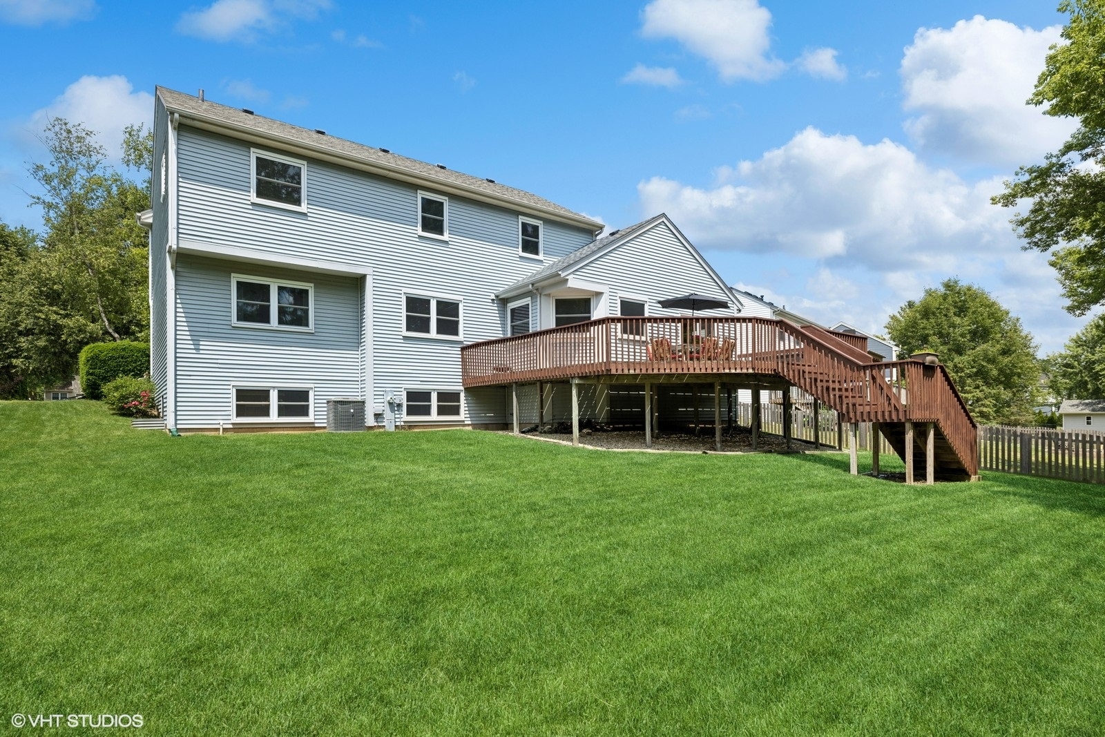 2131 Stewart Lane, West Dundee, IL 60118