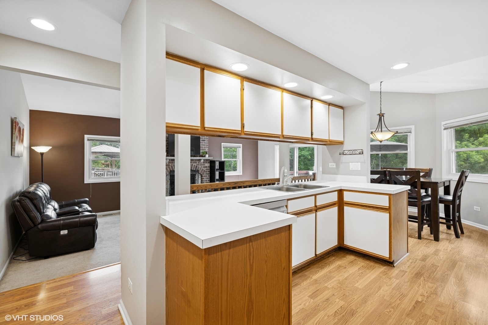 2131 Stewart Lane, West Dundee, IL 60118