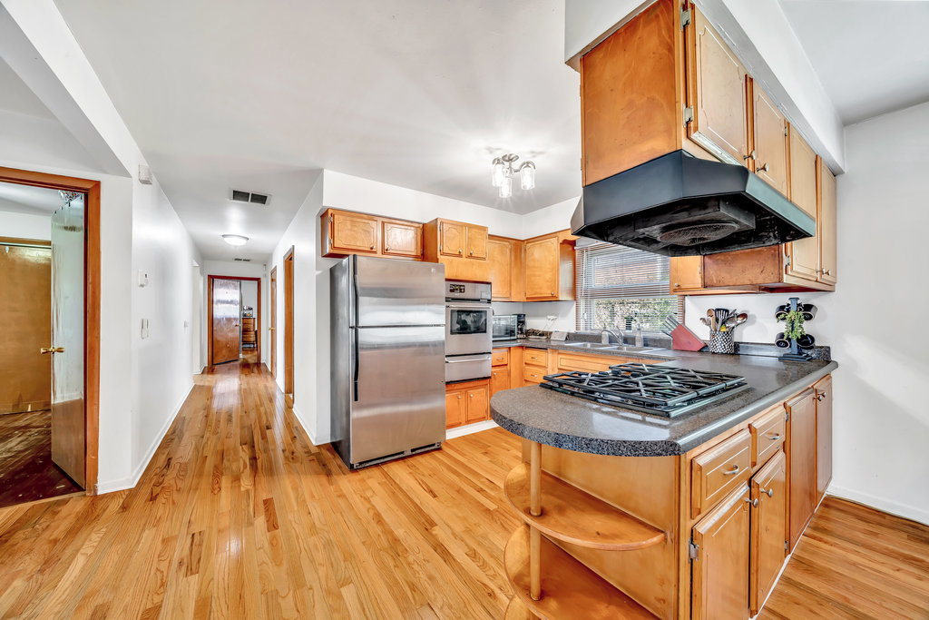 4100 W 137th Street, Robbins, IL 60472