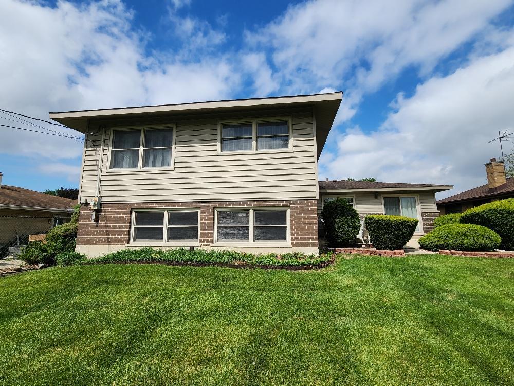 17227 70th Avenue, Tinley Park, IL 60477