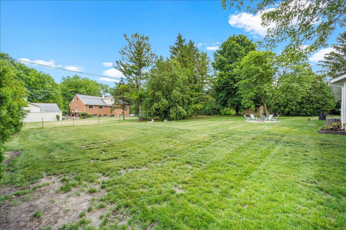 23463 N Meadow Lane, Barrington, IL 60010