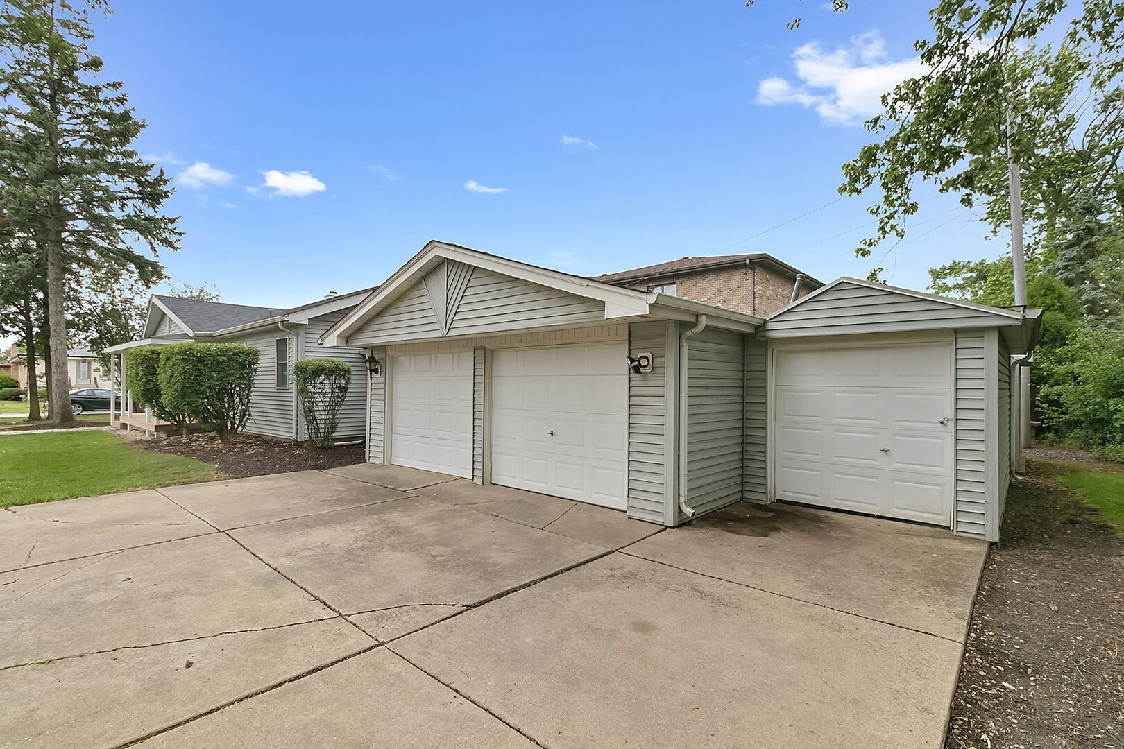 12030 S Lawler Avenue, Alsip, IL 60803