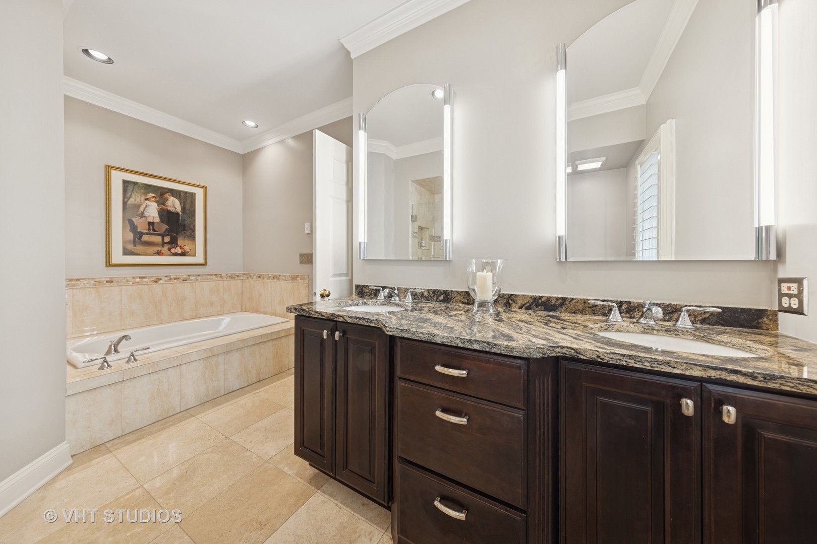 1384 Cranbrook Circle, Aurora, IL 60502