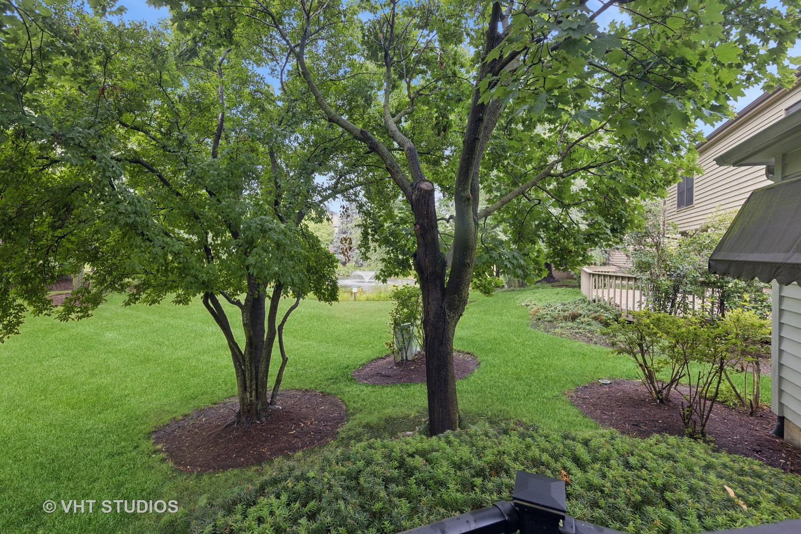1384 Cranbrook Circle, Aurora, IL 60502