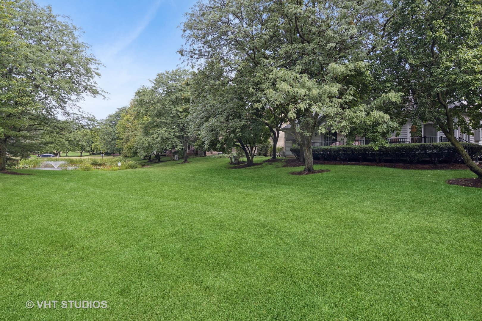 1384 Cranbrook Circle, Aurora, IL 60502