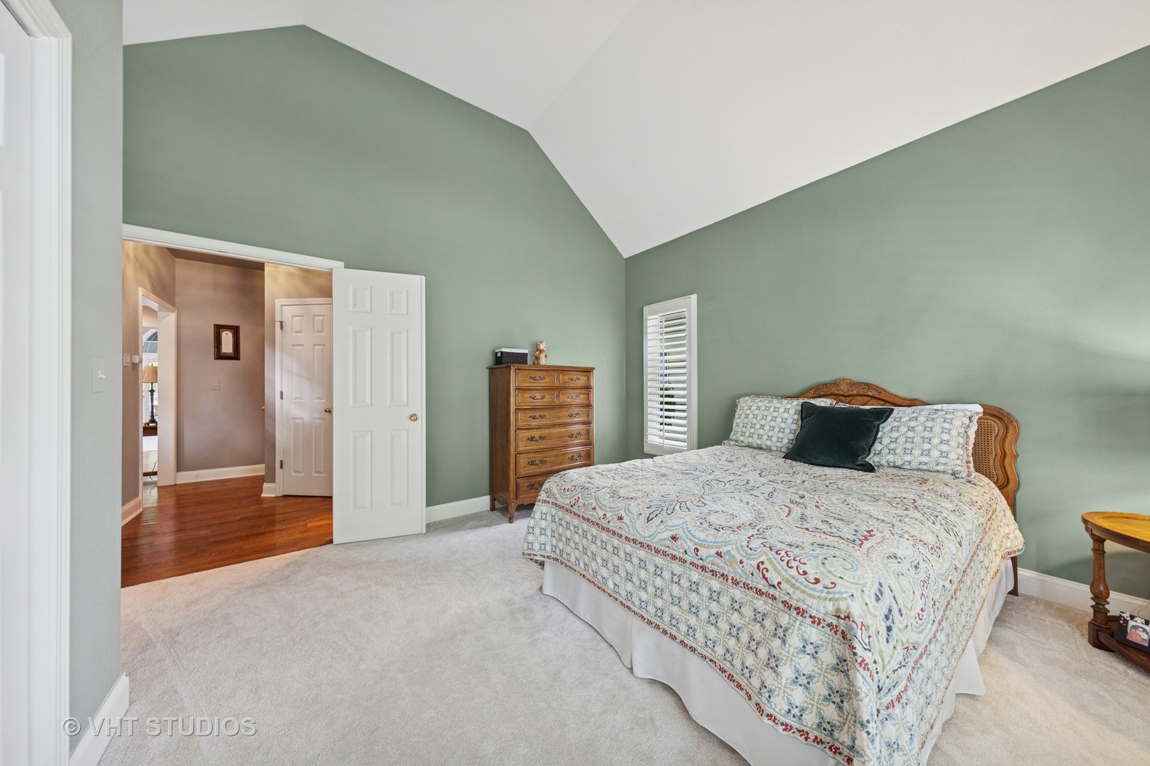 1384 Cranbrook Circle, Aurora, IL 60502