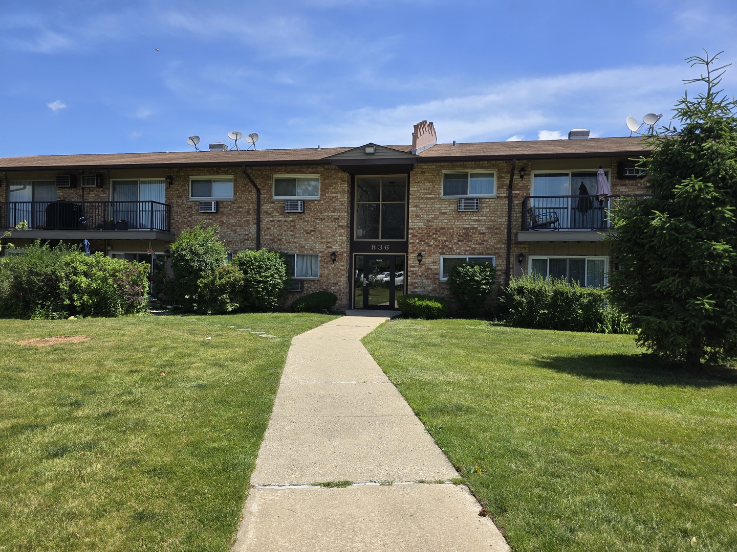 836 E OLD WILLOW Road #109, Prospect Heights, IL 60070