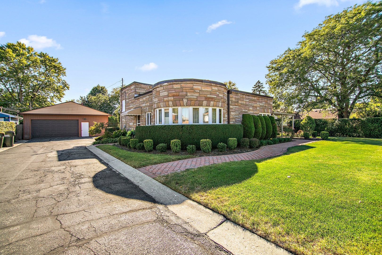 10510 W Fullerton Avenue, Melrose Park, IL 60164