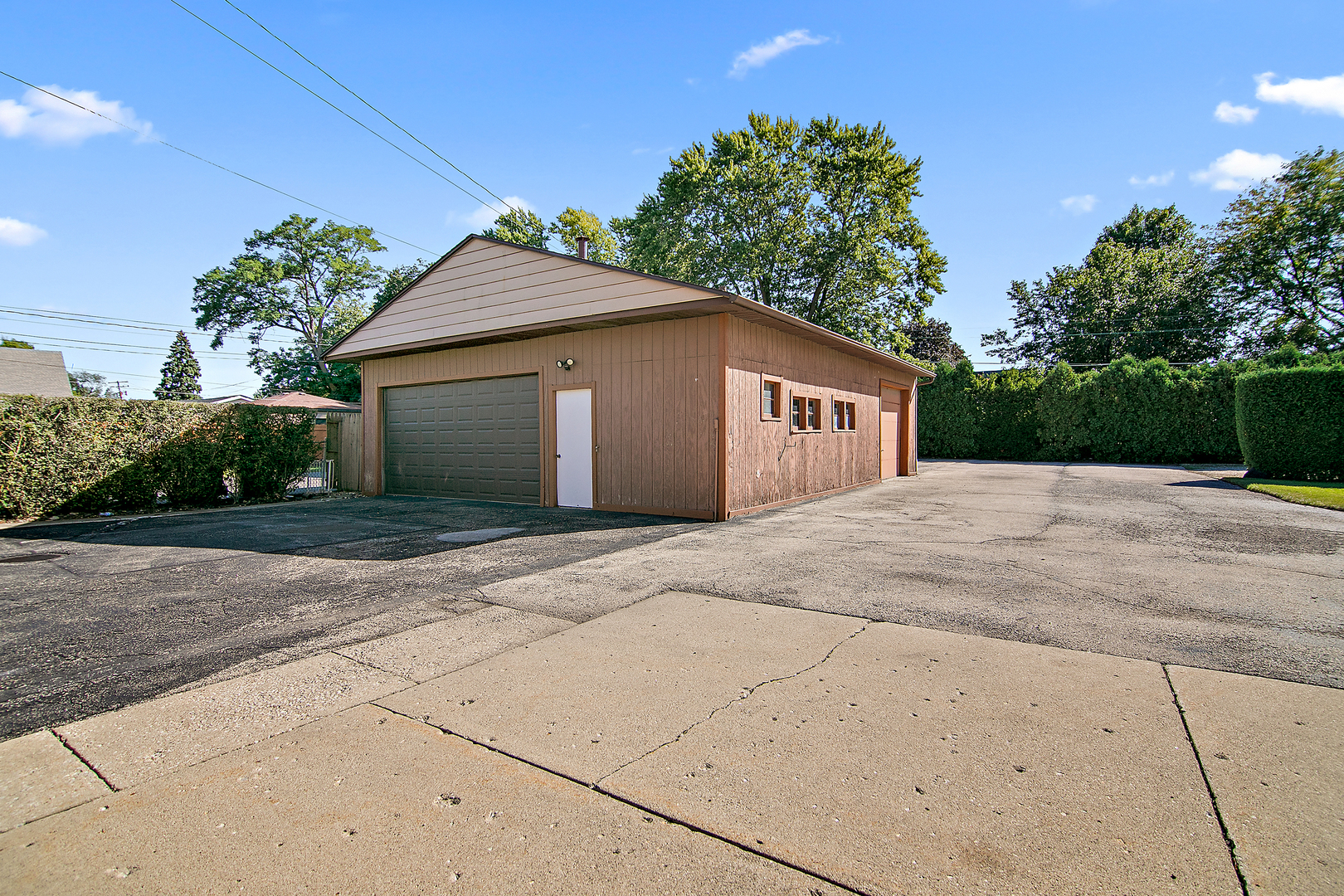 10510 W Fullerton Avenue, Melrose Park, IL 60164