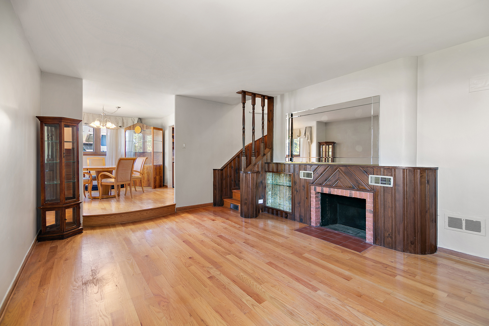 10510 W Fullerton Avenue, Melrose Park, IL 60164