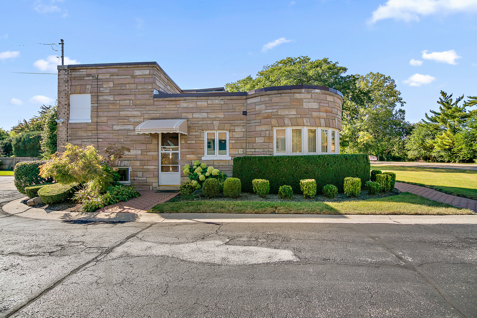 10510 W Fullerton Avenue, Melrose Park, IL 60164