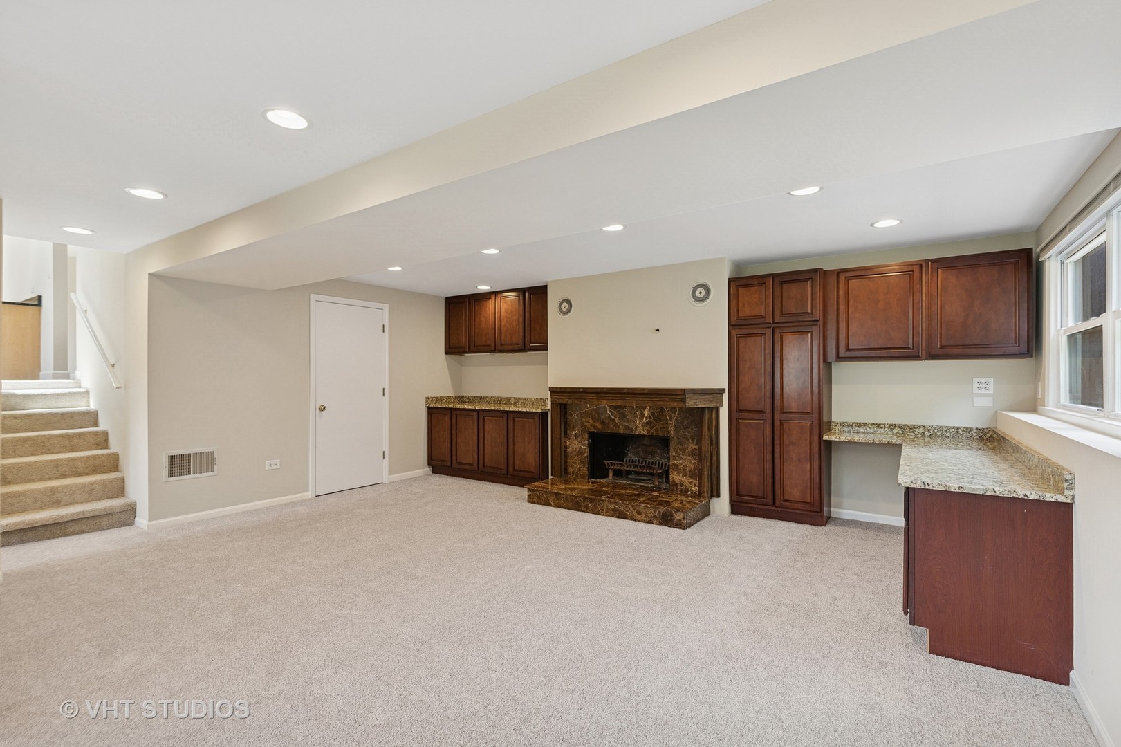 630 Smith Avenue, Lake Bluff, IL 60044