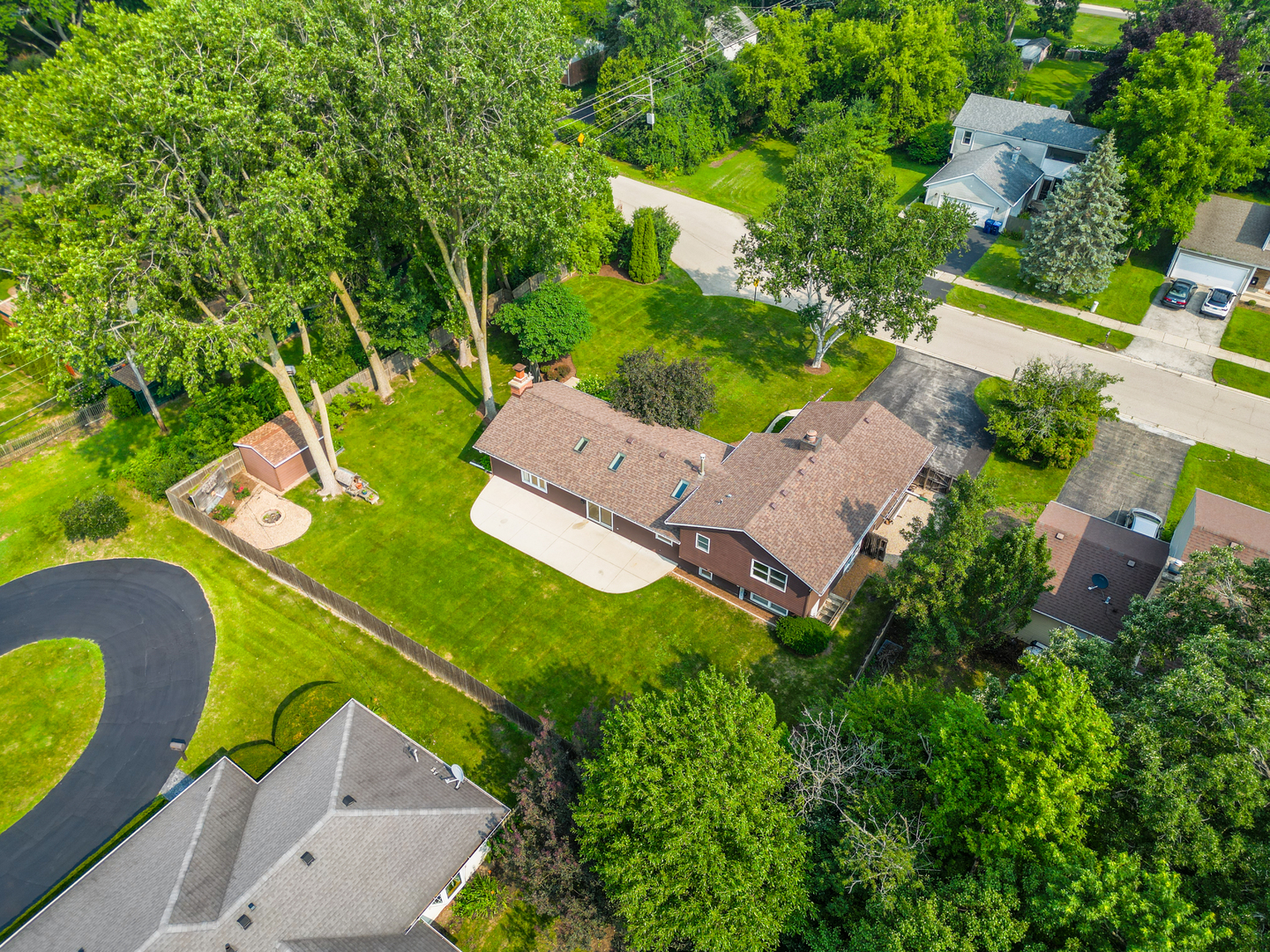 630 Smith Avenue, Lake Bluff, IL 60044