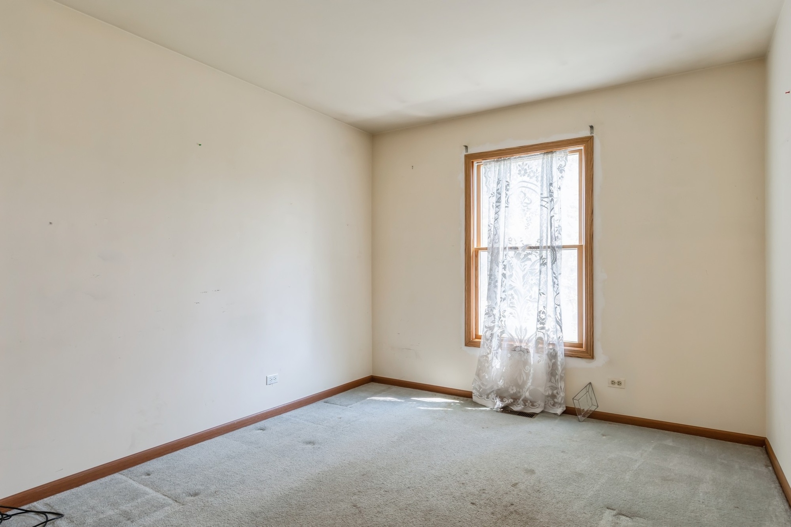 27W120 Walnut Drive, Winfield, IL 60190